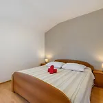 Apartment Ante