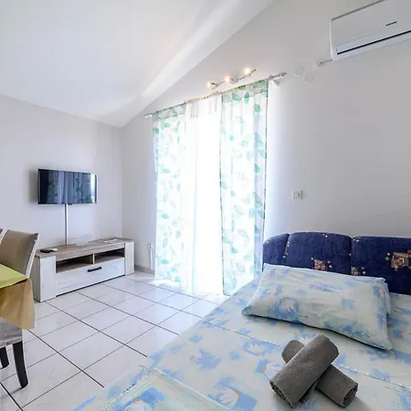 Ante Apartment
