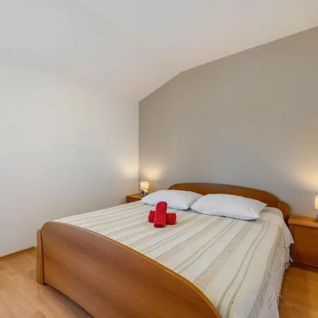 Apartment Ante